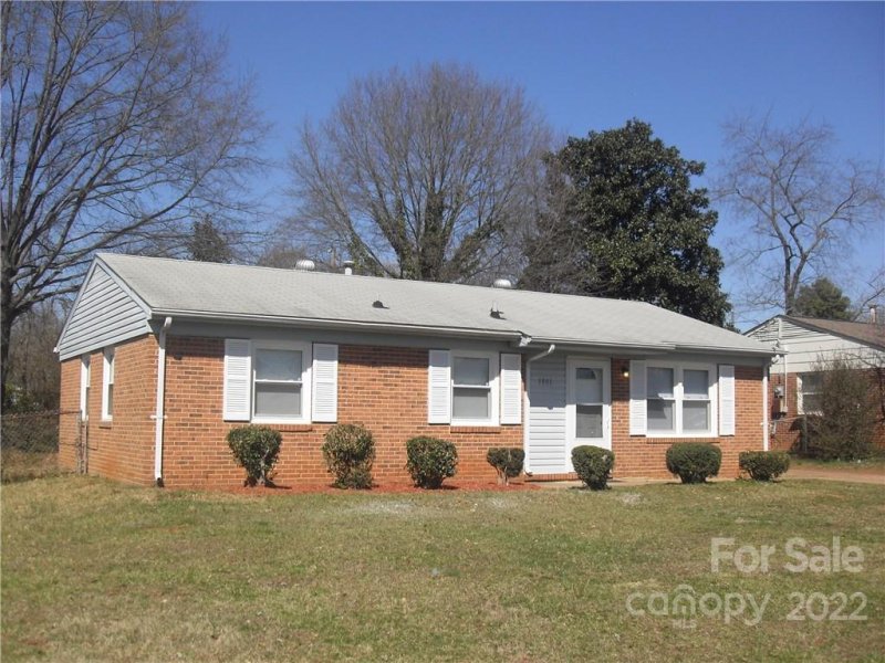 Property image 3 at 3801 Bardot Drive, Charlotte, NC 28216