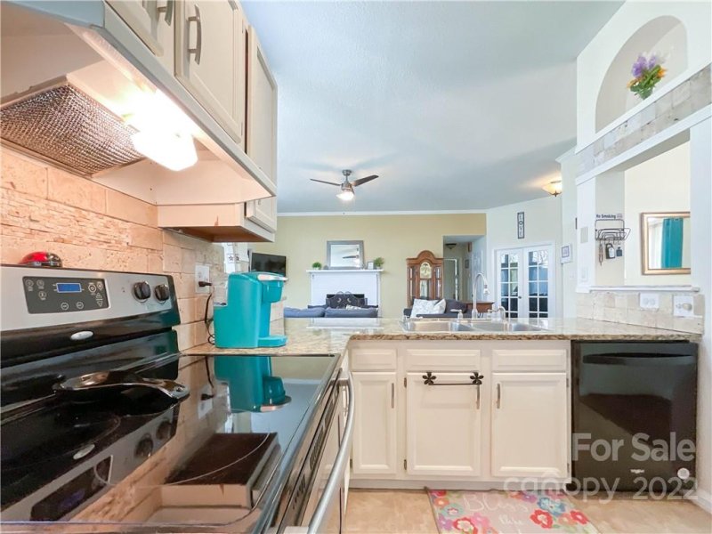 Property image 4 at 3417 Catskill Drive, Matthews, NC 28105