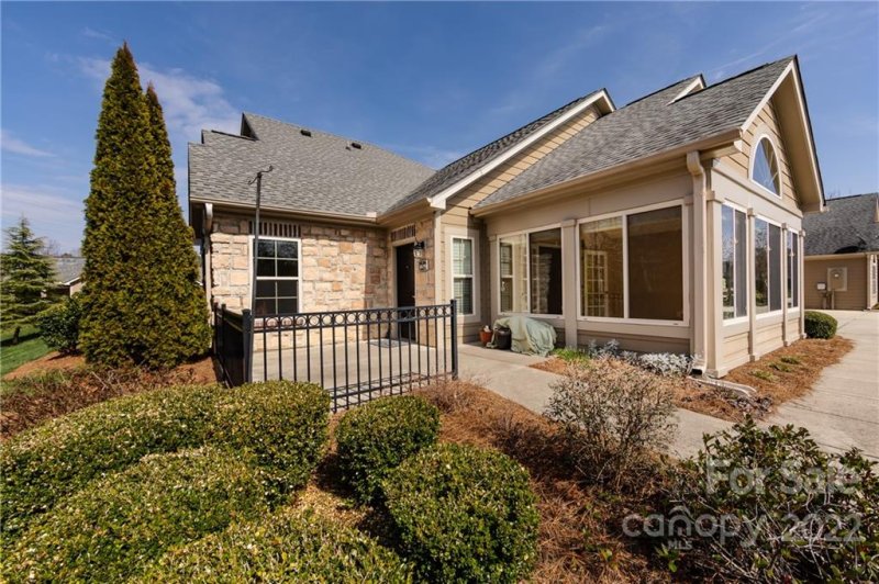 Property image 4 at 4829 Polo Gate Boulevard, Charlotte, NC 28216