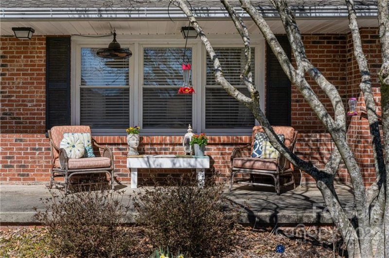 Property image 3 at 40 Dogwood Drive, Brevard, NC 28712