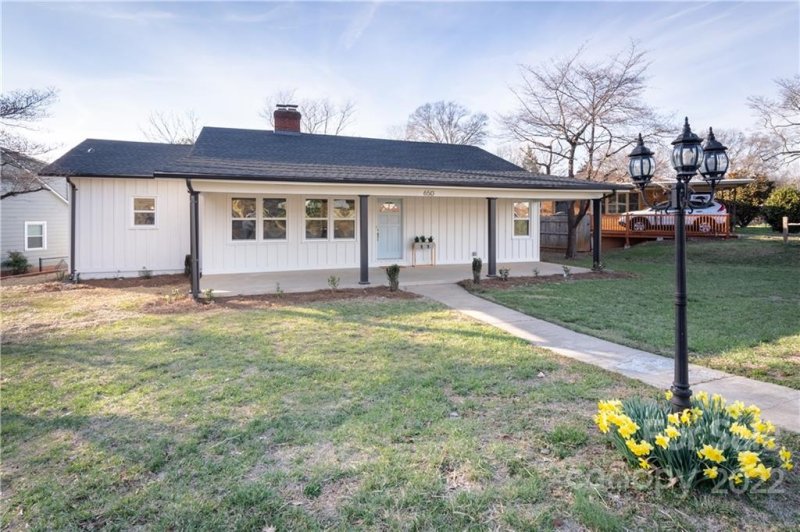 Property image 3 at 650 Club Drive, Statesville, NC 28677