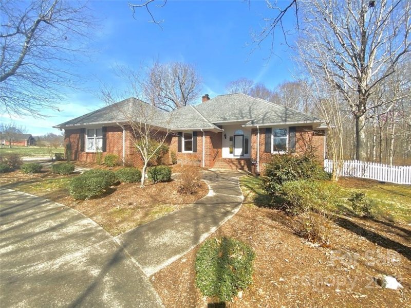 Property image 3 at 105 Saint Gaudens Court, Kings Mountain, NC 28086