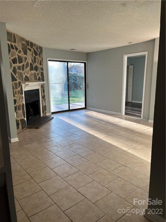 Property image 3 at 4821 Spring Lake Drive, Charlotte, NC 28212