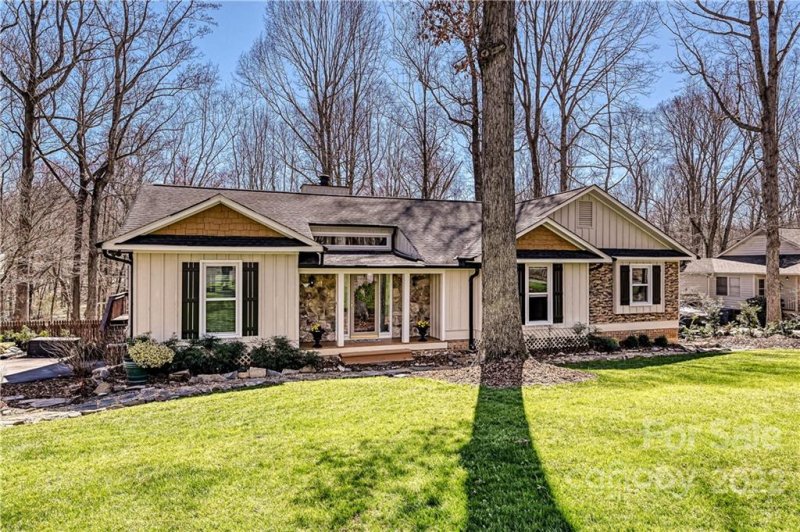 10311 Stonemede Lane