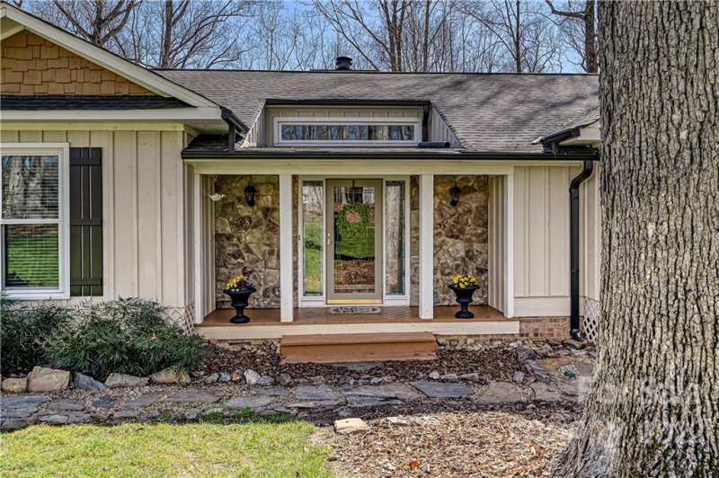 Property image 2 at 10311 Stonemede Lane, Matthews, NC 28105