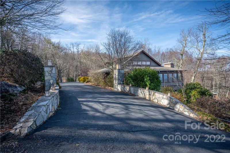 Property image 4 at 170 Alpine Lane, Waynesville, NC 28786