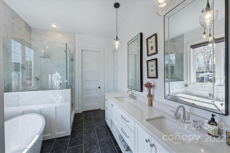 Property image 5 at 2694 Trent Pines Court, Sherrills Ford, NC 28673