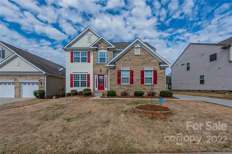 511 Rough Hewn Lane