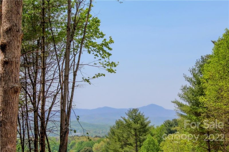 Property image 3 at 26 Northview Drive, Hendersonville, NC 28791