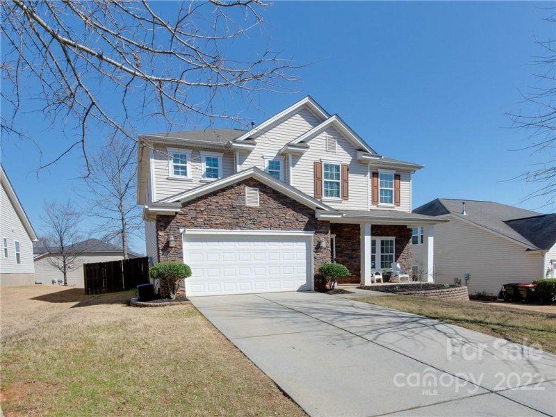 Property image 2 at 545 Putting Drive, Fort Mill, SC 29715