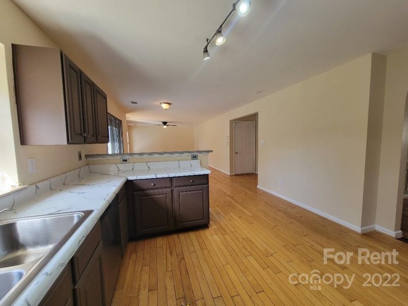 Property image 4 at 4702 Ambridge Drive, Charlotte, NC 28216