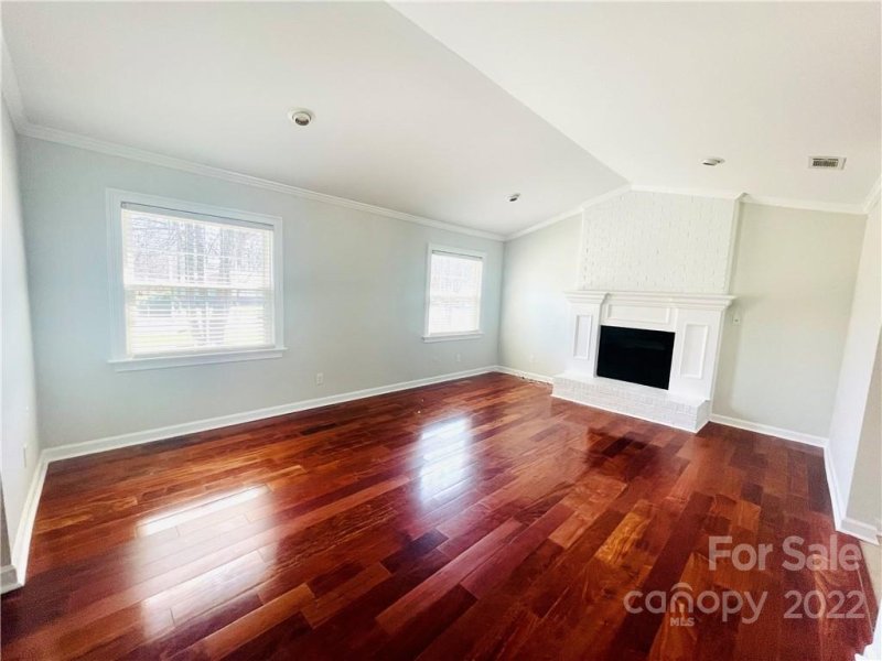 Property image 3 at 7220 Bramblewood Drive, Charlotte, NC 28217