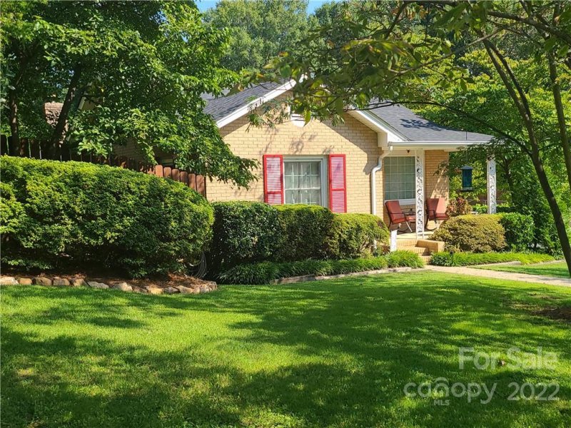 Property image 3 at 1402 W Mauney Avenue, Gastonia, NC 28052