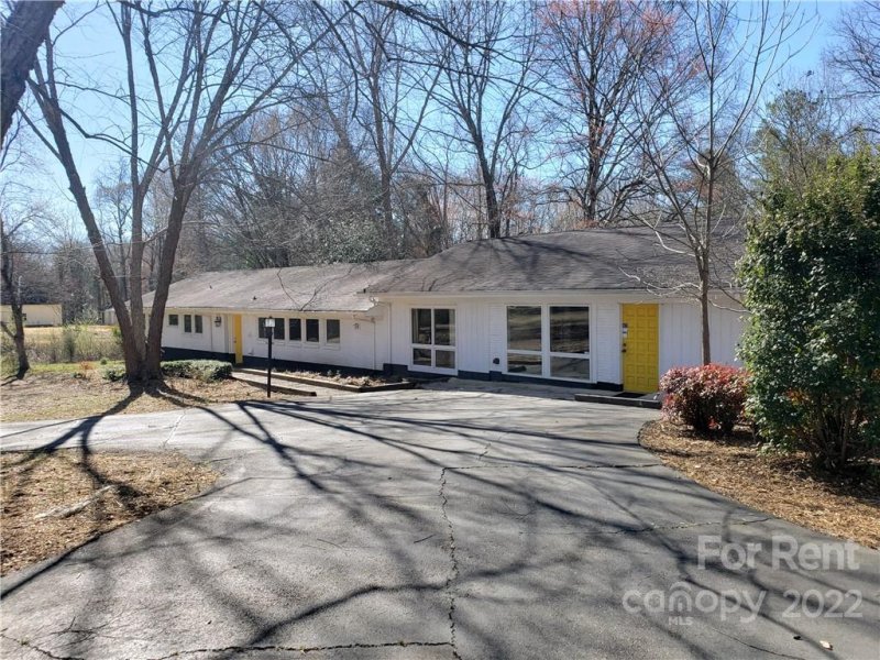 Property image 2 at 8315 Cedarbrook Drive, Charlotte, NC 28215