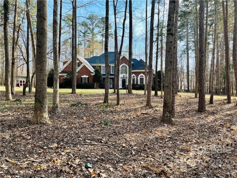 8540 Foxbridge Drive