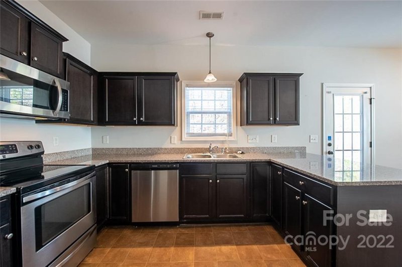 Property image 4 at 437 Danielle Way, Fort Mill, SC 29715