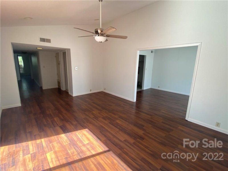 Property image 4 at 7406 Mystic Lane, Charlotte, NC 28227