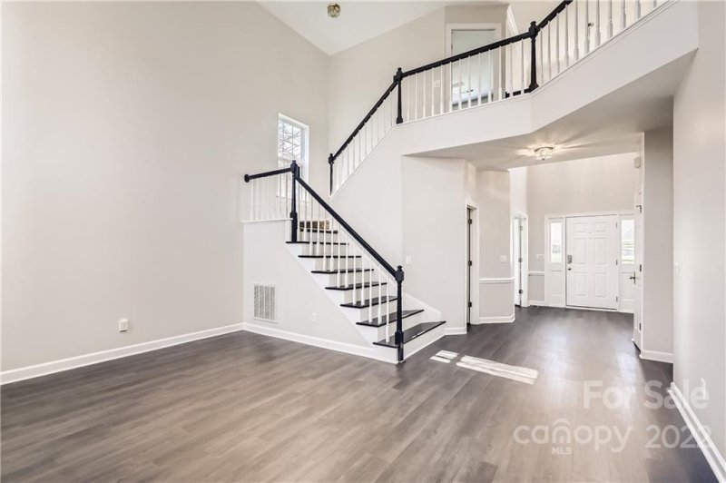 Property image 5 at 10437 Rougemont Lane, Charlotte, NC 28277