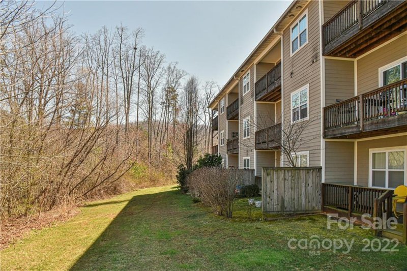 Property image 4 at 94 Foxden Drive, Fletcher, NC 28732