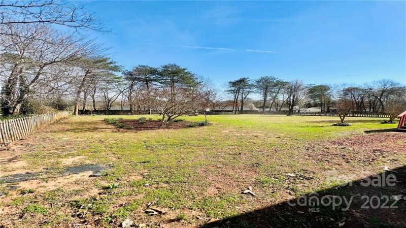 Property image 2 at 1959 Redberry Lane, Conover, NC 28613