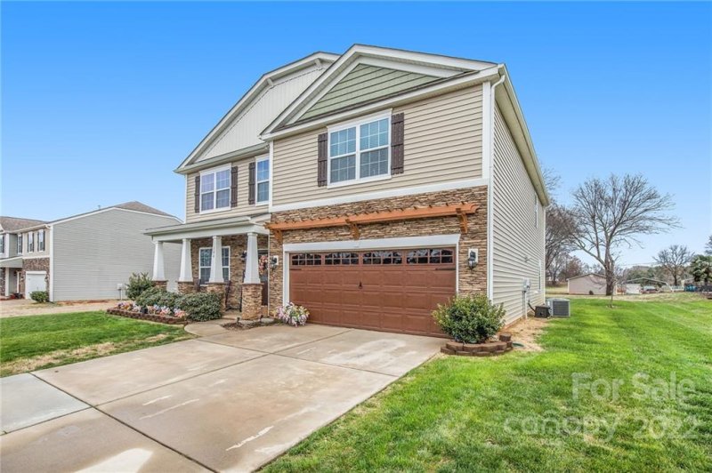 Property image 3 at 104 Meadow Stream Drive, Mount Holly, NC 28120