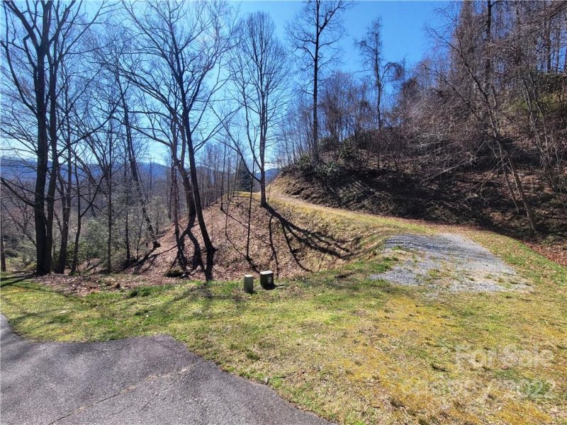 Property image 4 at 9 Junebug Trail, Waynesville, NC 28785