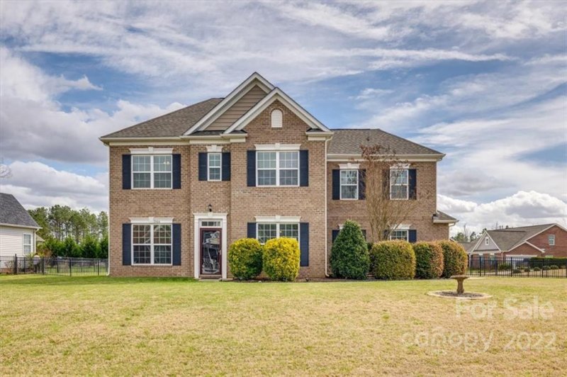 1504 Williamsburg Drive