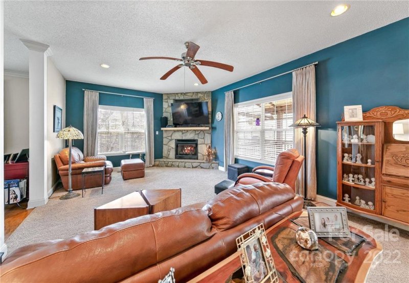 Property image 2 at 505 Kings Ridge, Asheville, NC 28804