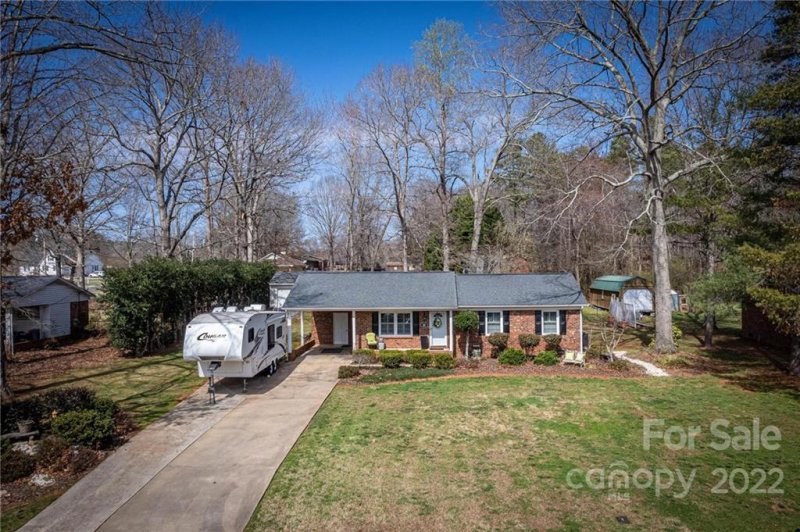 Property image 3 at 105 Oakley Lane, Cherryville, NC 28021