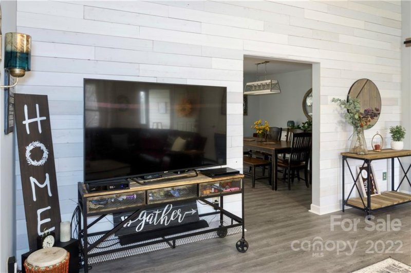 Property image 3 at 7041 Forest Manor Drive, Denver, NC 28037