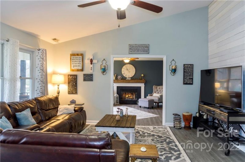 Property image 4 at 7041 Forest Manor Drive, Denver, NC 28037