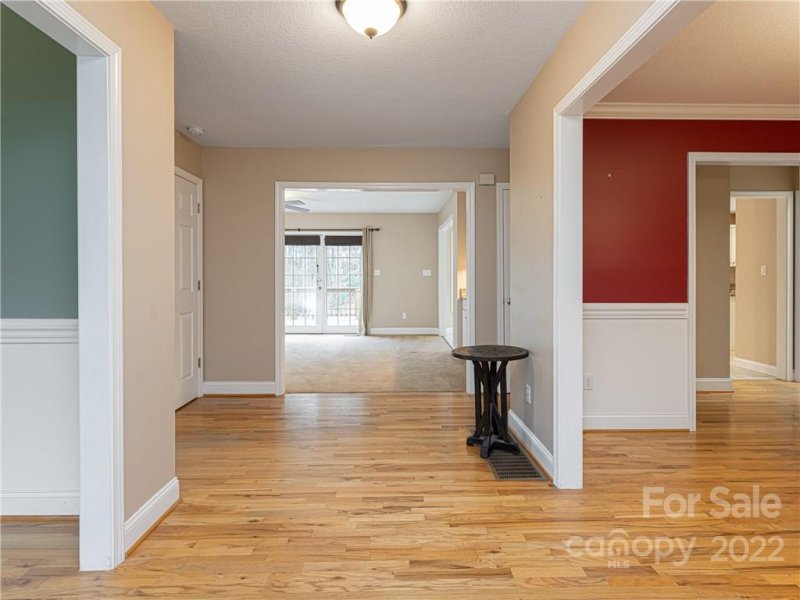 Property image 3 at 205 Weston Way, Asheville, NC 28803