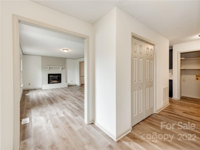 Property image 5 at 1504 2nd Street, Conover, NC 28613