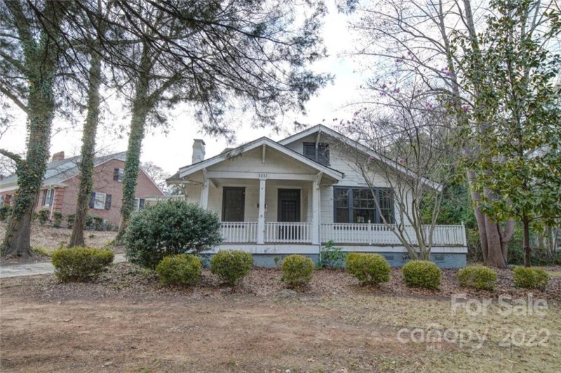 Property image 2 at 1217 S York Road, Gastonia, NC 28052