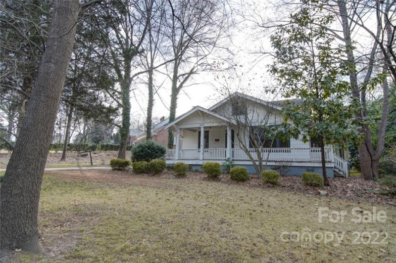 Property image 4 at 1217 S York Road, Gastonia, NC 28052