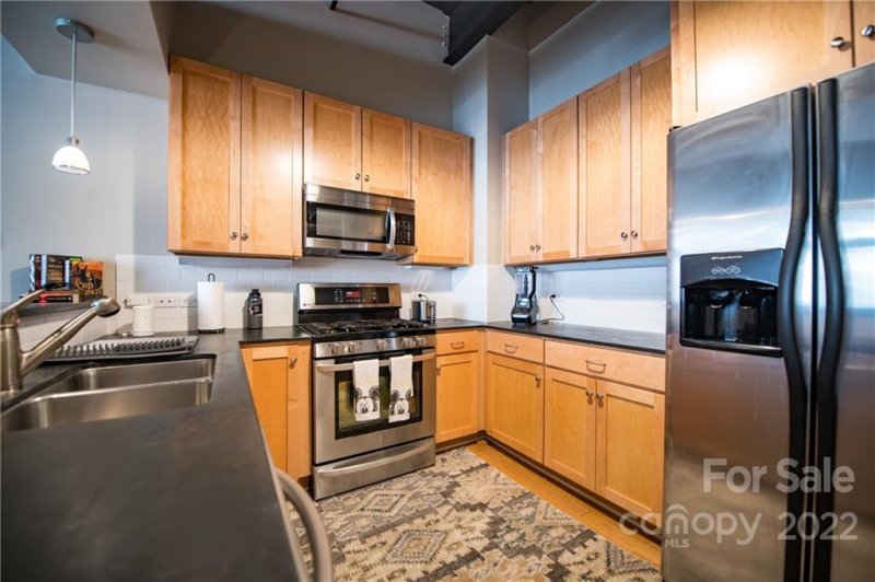 Property image 3 at 720 Governor Morrison Street, Charlotte, NC 28211