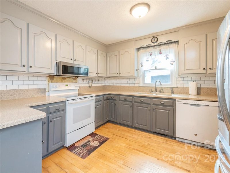 Property image 3 at 1712 Andover Street, Concord, NC 28027