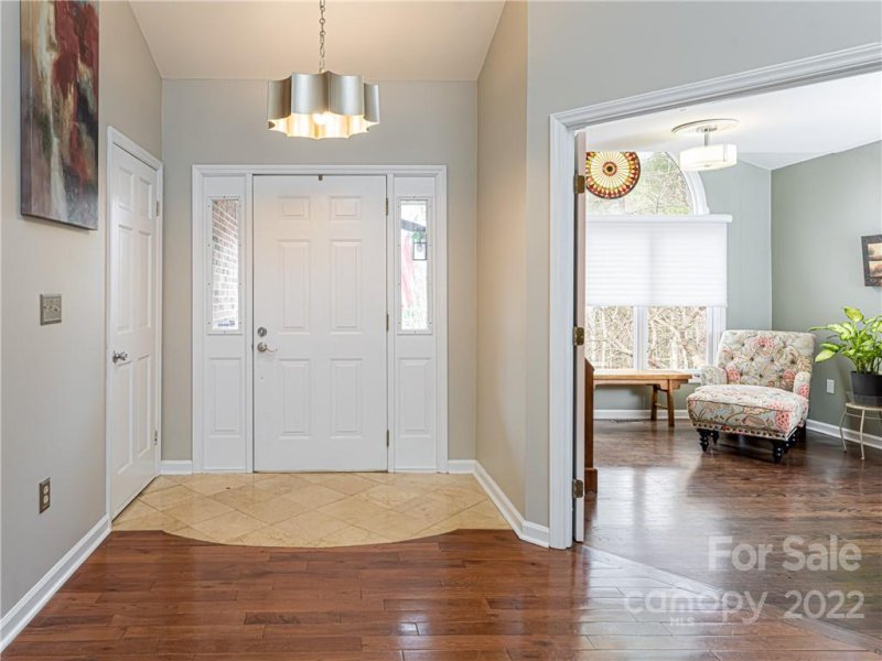 Property image 4 at 20 Moriah Lane, Asheville, NC 28803