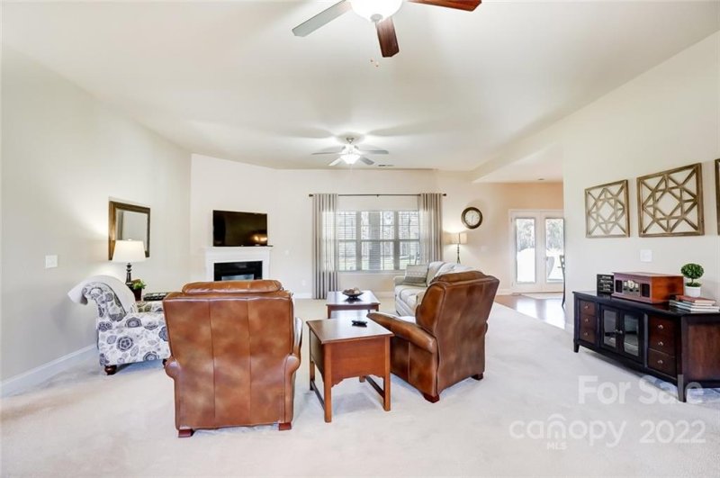 Property image 5 at 245 Mills Plantation Circle, Troutman, NC 28166