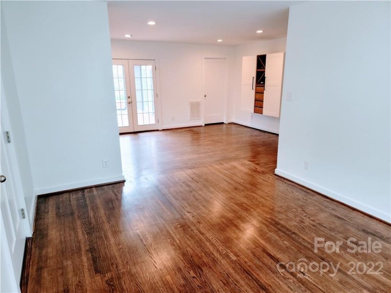 Property image 4 at 3452 Airlie Street, Charlotte, NC 28205