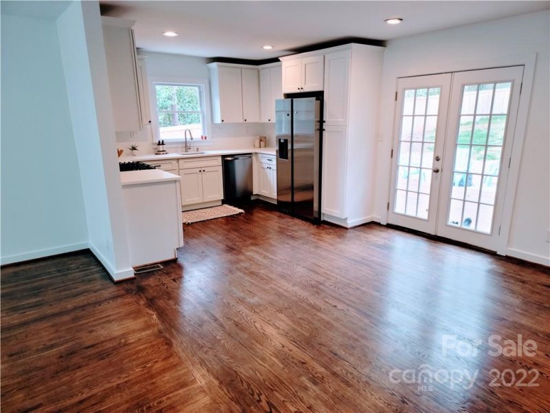 Property image 5 at 3452 Airlie Street, Charlotte, NC 28205