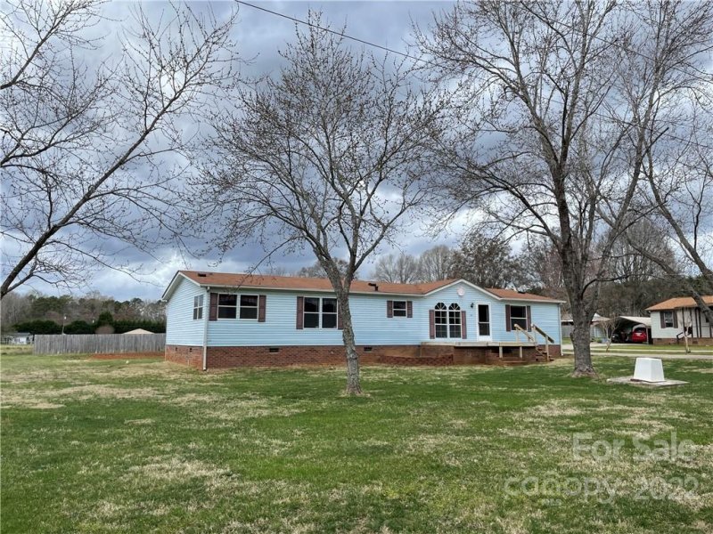 Property image 3 at 514 Pence Road, Mount Holly, NC 28120