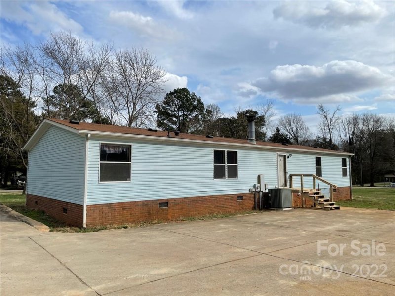 Property image 4 at 514 Pence Road, Mount Holly, NC 28120
