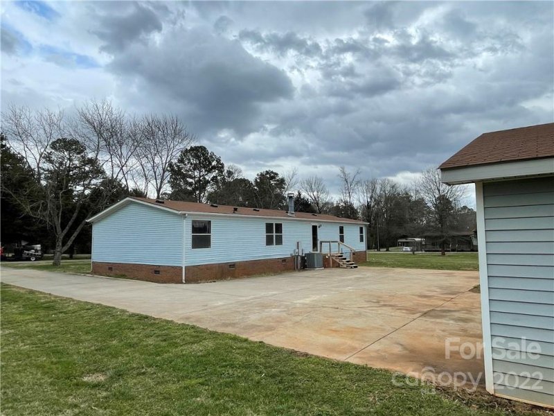 Property image 5 at 514 Pence Road, Mount Holly, NC 28120