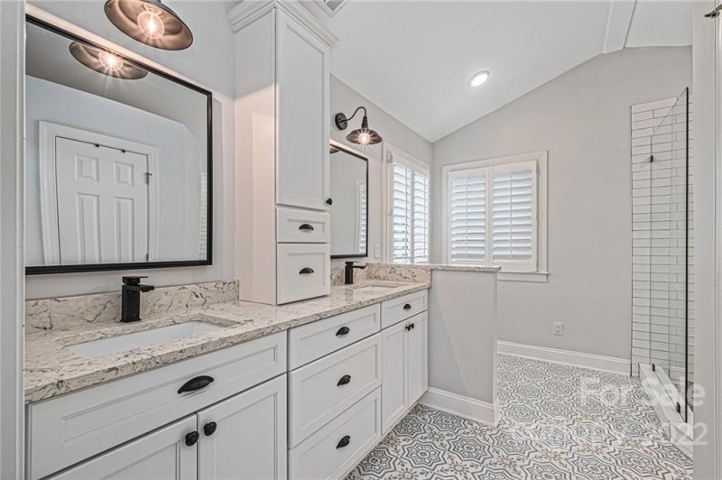 Property image 4 at 4604 Walnut Knoll Drive, Matthews, NC 28105