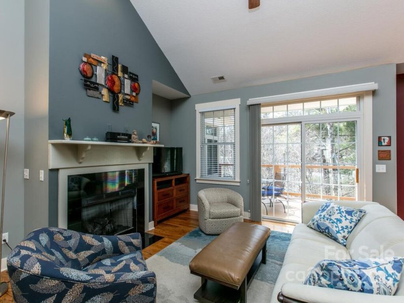 Property image 3 at 18 Oakhaven Terrace, Asheville, NC 28803