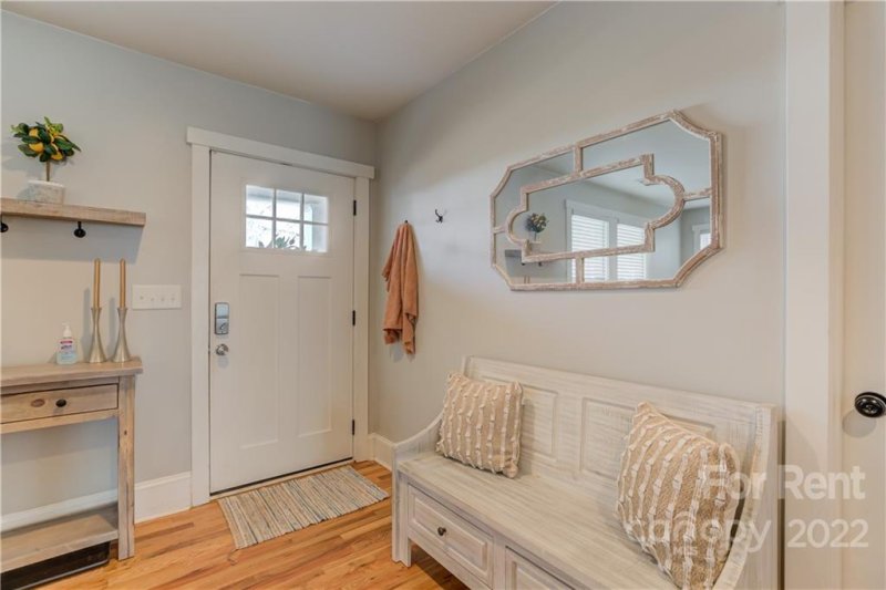 Property image 4 at 1324 E 35th Street, Charlotte, NC 28205