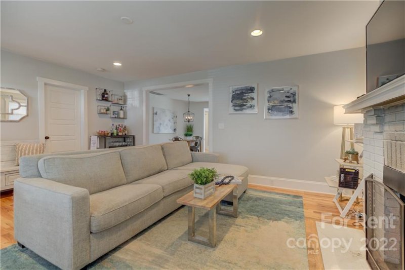 Property image 5 at 1324 E 35th Street, Charlotte, NC 28205