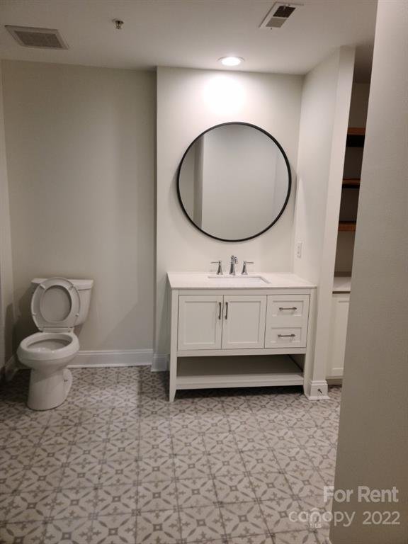 Property image 4 at 721 Governor Morrison Street, Charlotte, NC 28211