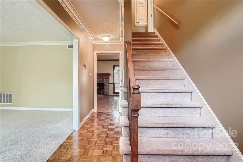 Property image 4 at 4211 Blacktree Lane, Charlotte, NC 28226